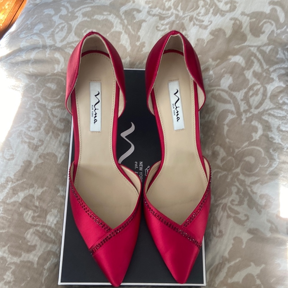 Nina size 11